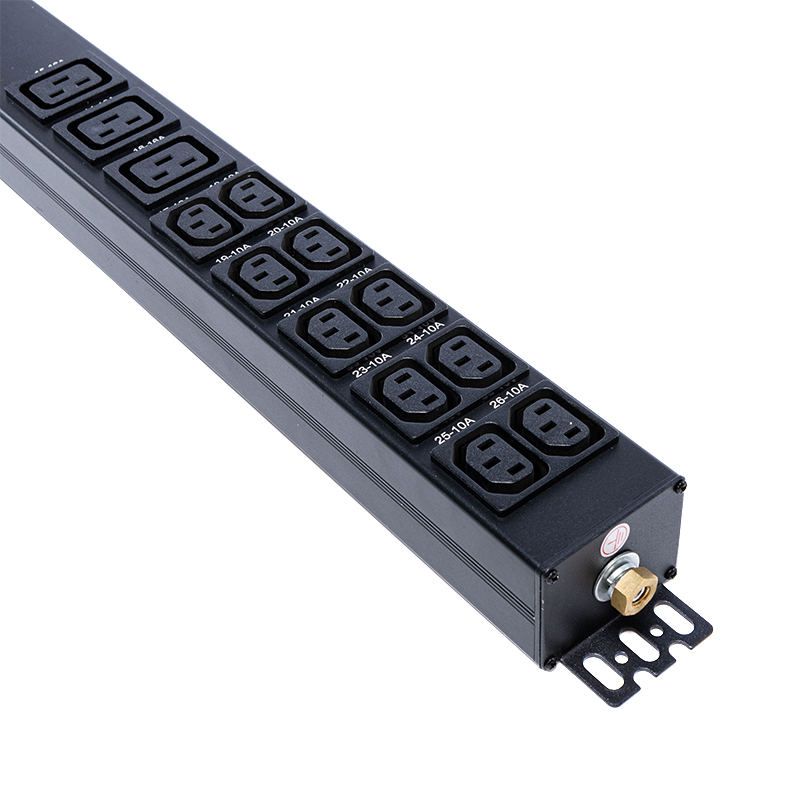 TCP/IP ইন্টেলিজেন্ট র্যাক PDU 26 আউটলেট IEC C13 /C19 1.5U লিকুইড ম্যাগনেটিক সার্কিট ব্রেকার উল্লম্ব